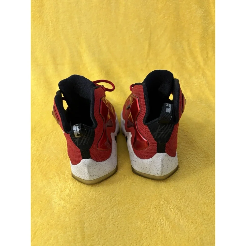 Nike LeBron Shoes Big Boys Red High Basketball Shoes On Court 808709-610 Size 5Y